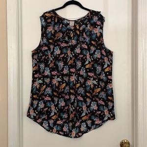 Sleeveless v-neck blouse